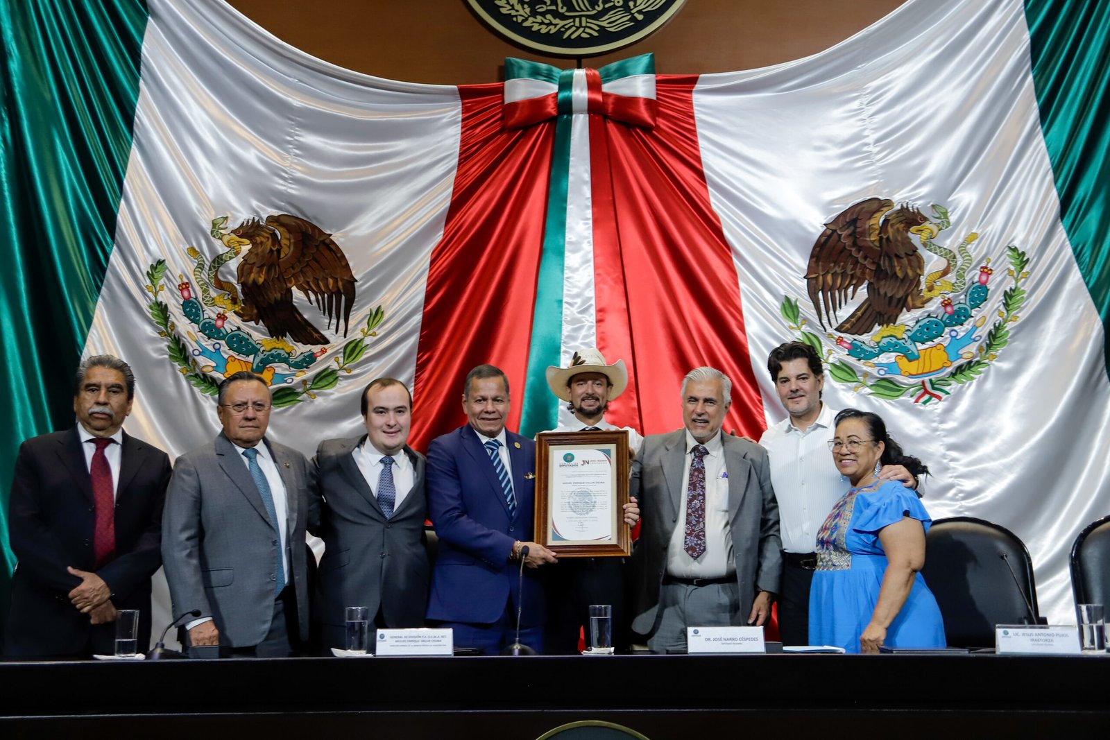 LXVI LEGISLATURA RECONOCE AL GENERAL VALLIN OSUNA, POR RECUPERAR LA CATEGORÍA 1 DE SEGURIDAD AÉREA Y FORTALECER LA AVIACIÓN MEXICANA